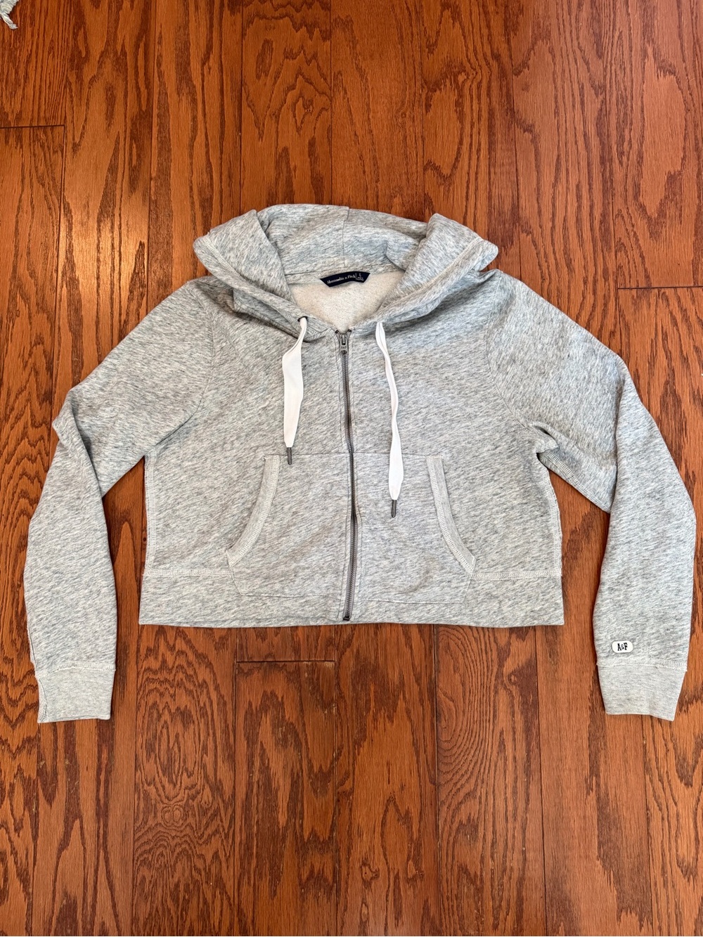 Like New. Abercrombie & Fitch. Cropped Zip Hoodie. Size L.